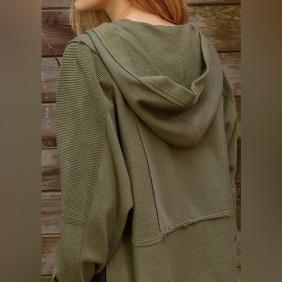 Olive Exposed Seam Pullover $40
S and Large left! 
One of my FAVS🍁 - Picture 3 of 3